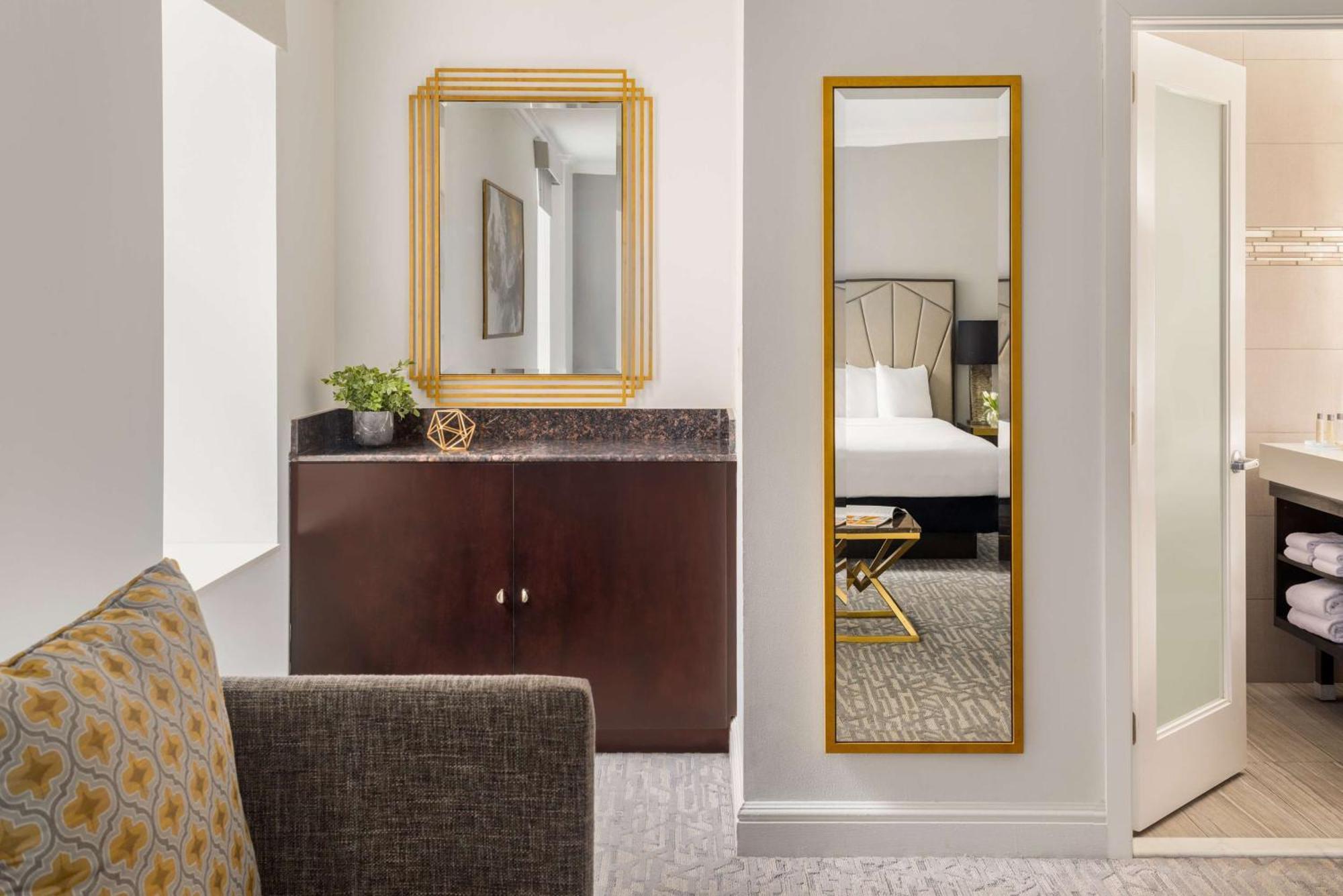Martinique On Broadway, Curio Collection By Hilton 4* Nova York